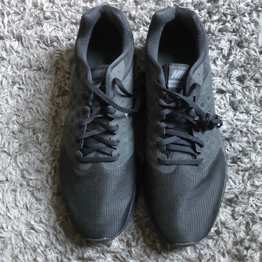 Men’s Nike Downshifters 7 Size 11.5